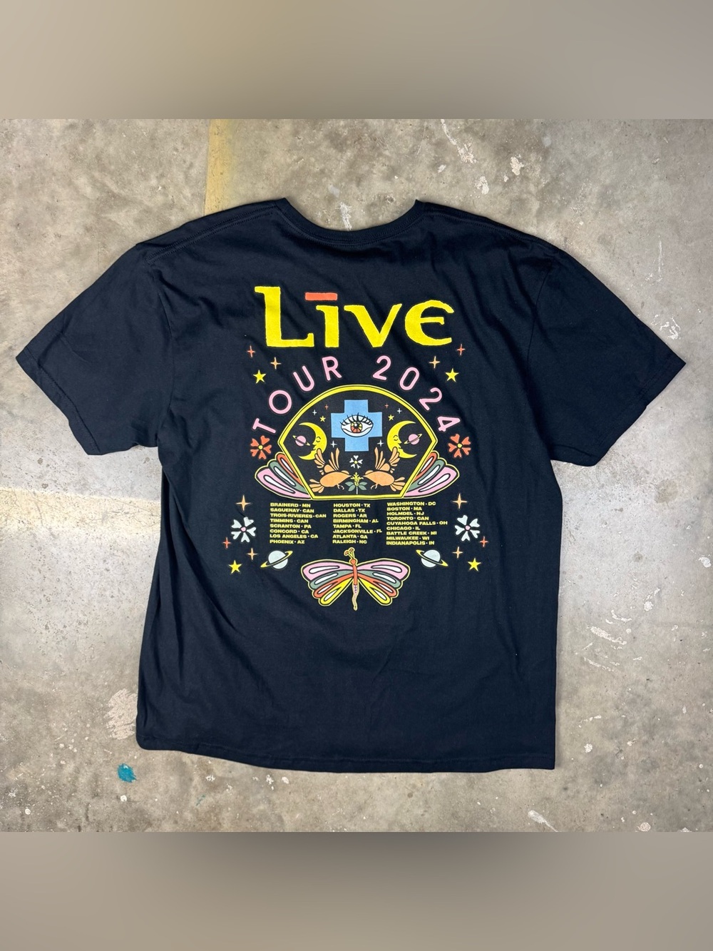 Live T-Shirt Size Large 2024 Tour Alternative Rock Grunge Concert Band Tee Merch